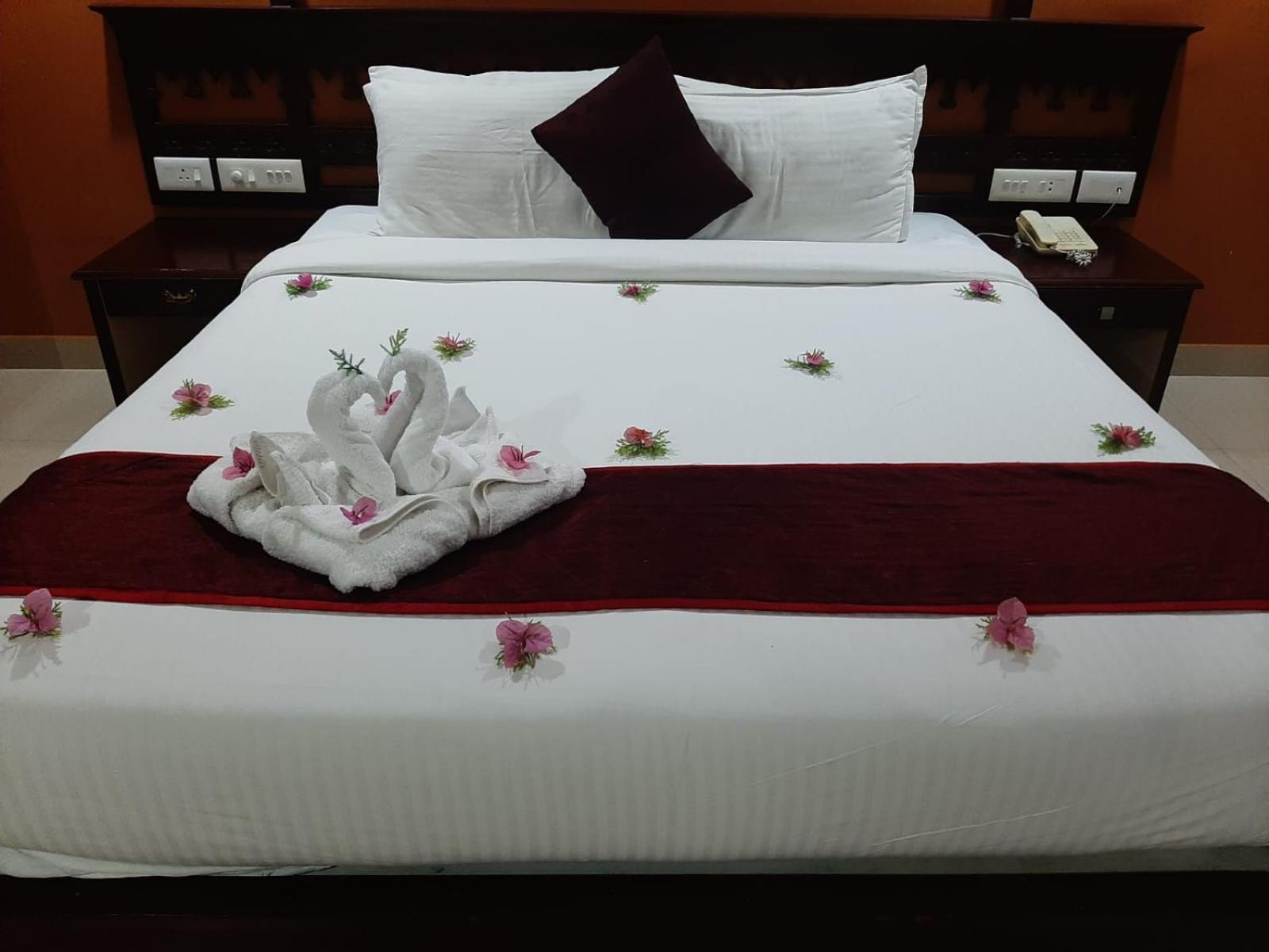 Haveli Backwater Resort Alappuzha Екстериор снимка