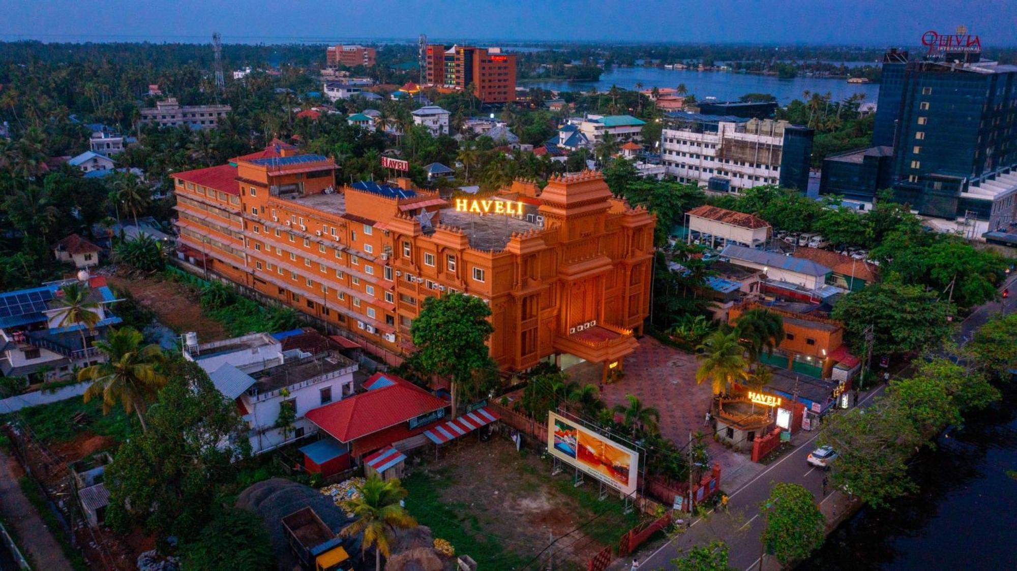 Haveli Backwater Resort Alappuzha Екстериор снимка